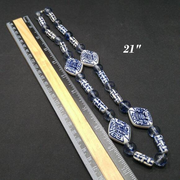 Vintage Delft Blue Willow Porcelain Bead Necklace Glass Beads Asian Style 1960s - Picture 7 of 10
